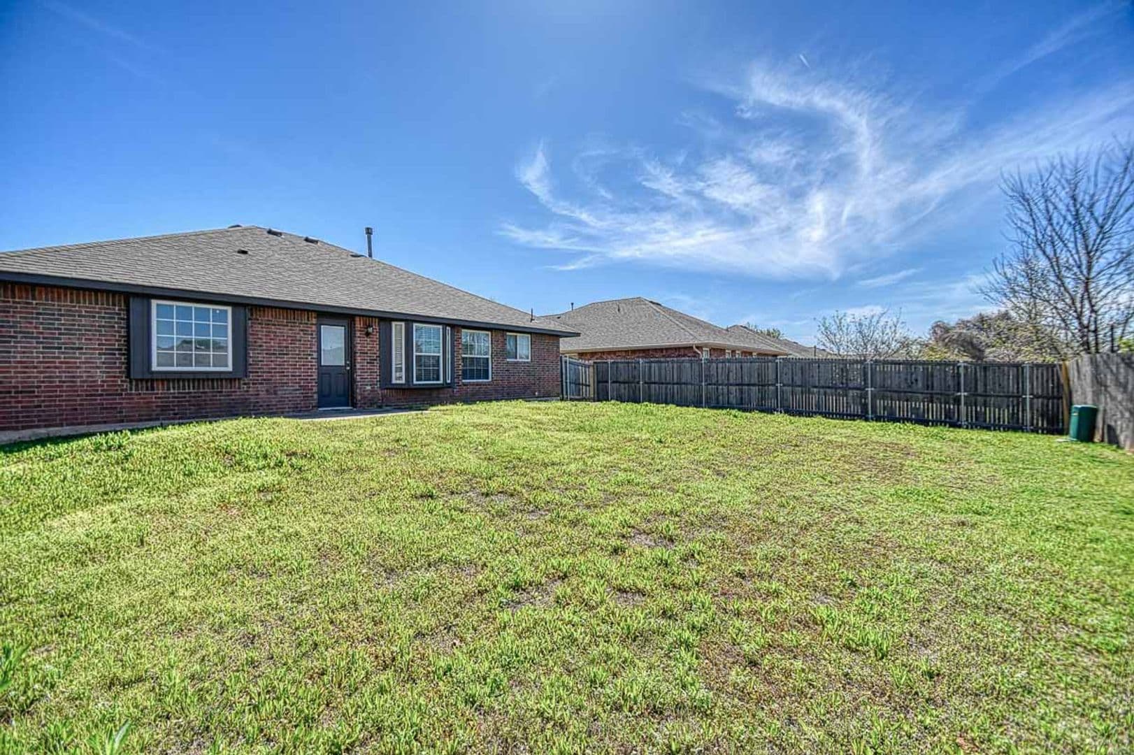 Norman House: 925 Eagle Cliff Drive