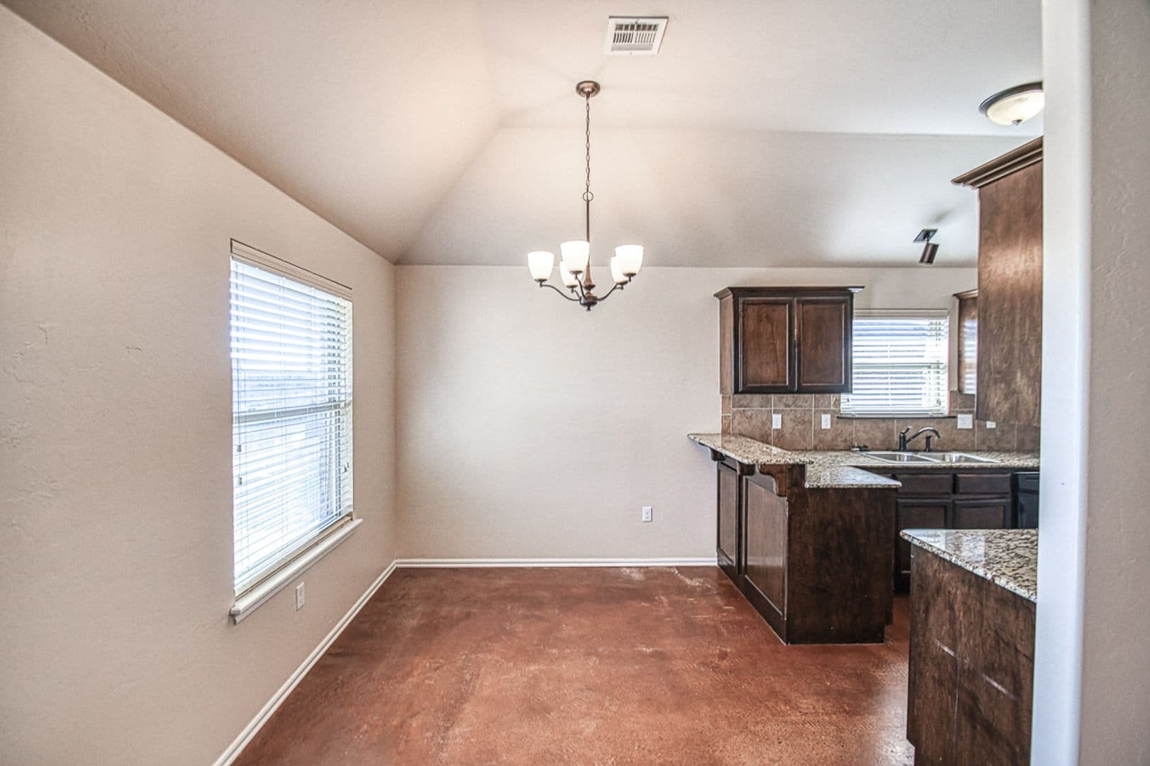 Moore House: 1004 Ridgeway
