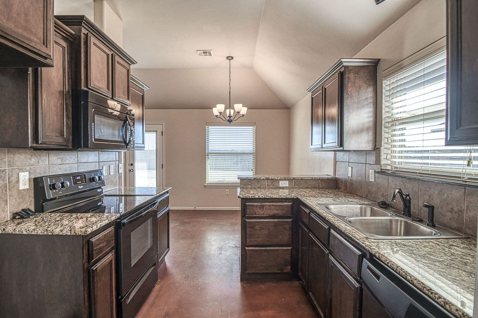 Moore House: 1004 Ridgeway