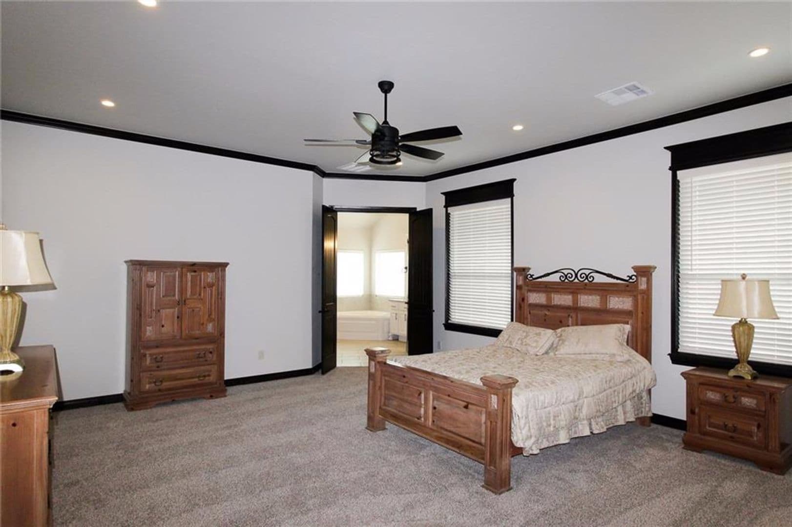 Norman House: 4001 Sam Gordon Drive