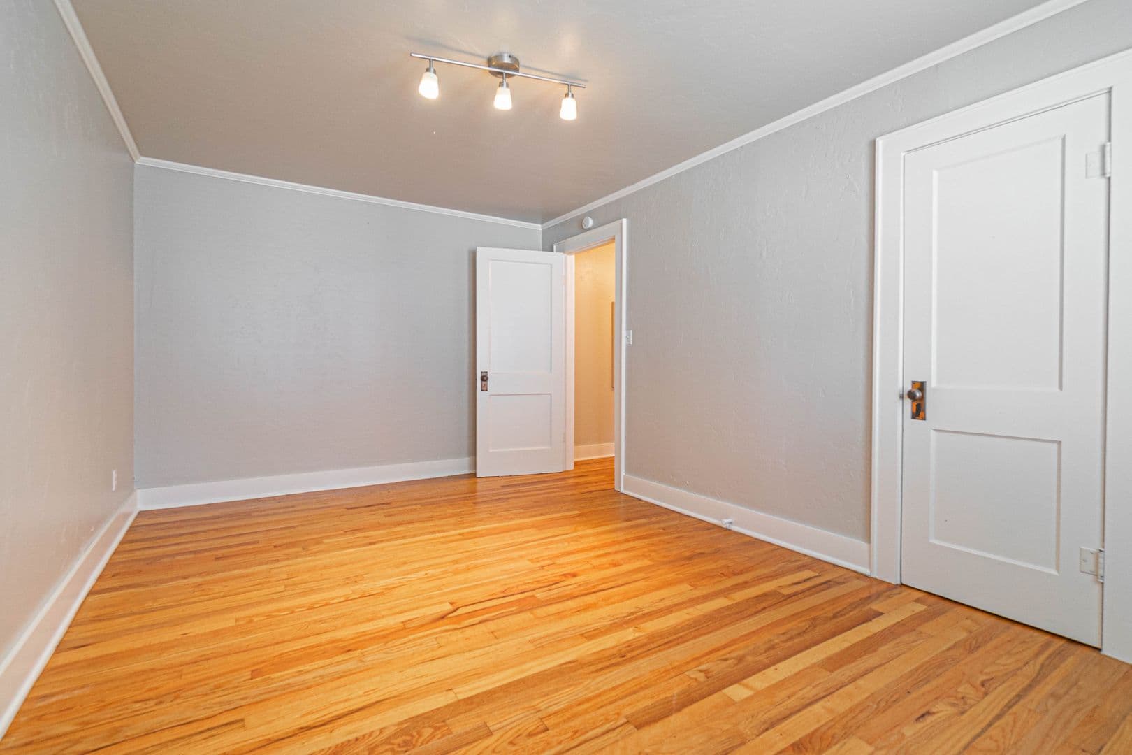 Norman House: 628 W. Comanche Street