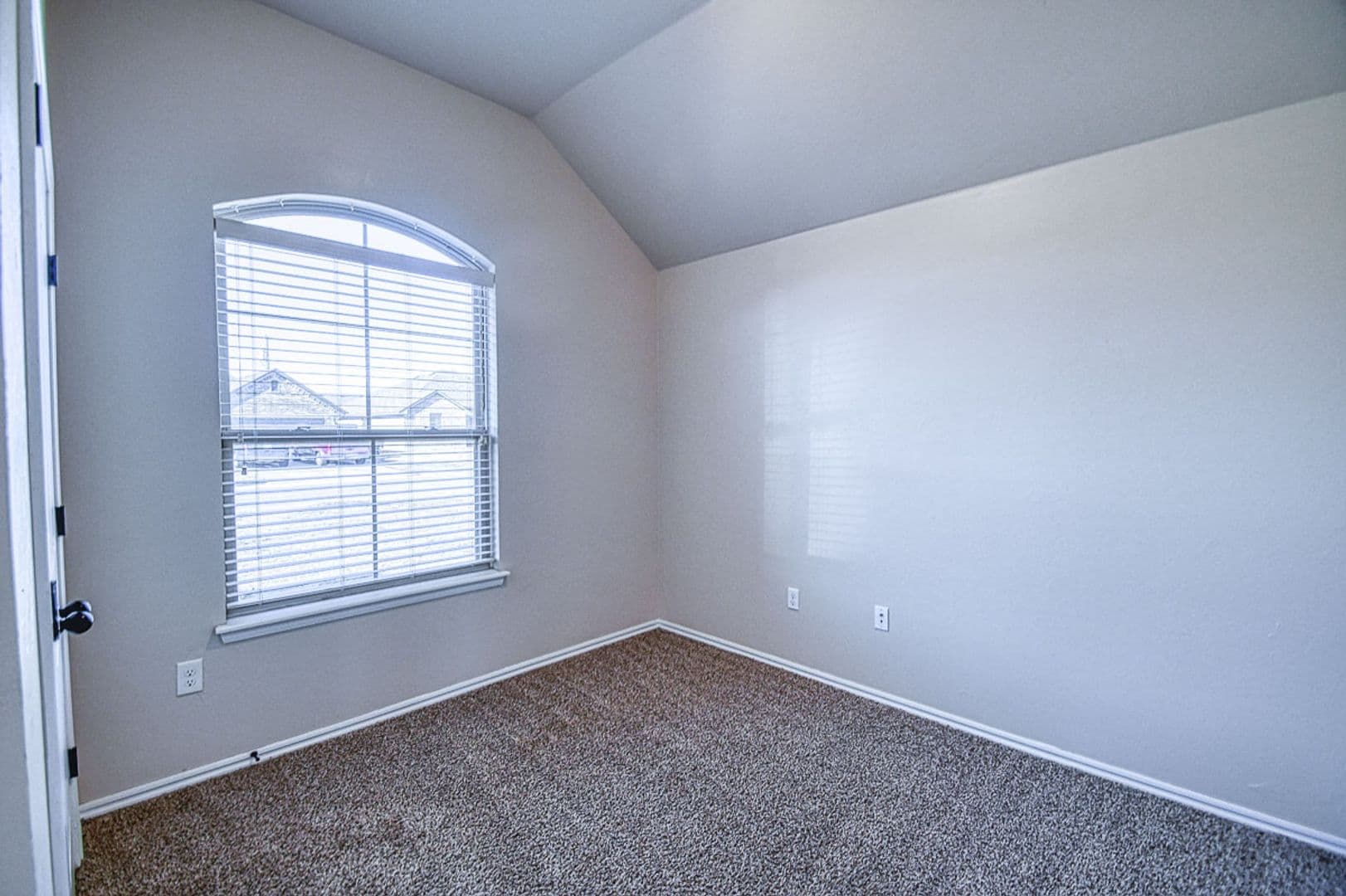 Moore House: 1004 Ridgeway