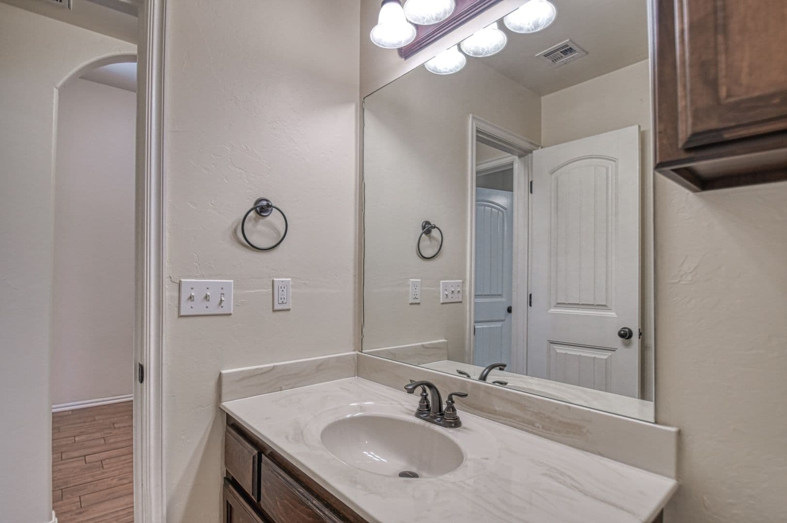 Mustang House: 11141 SW 39th Court
