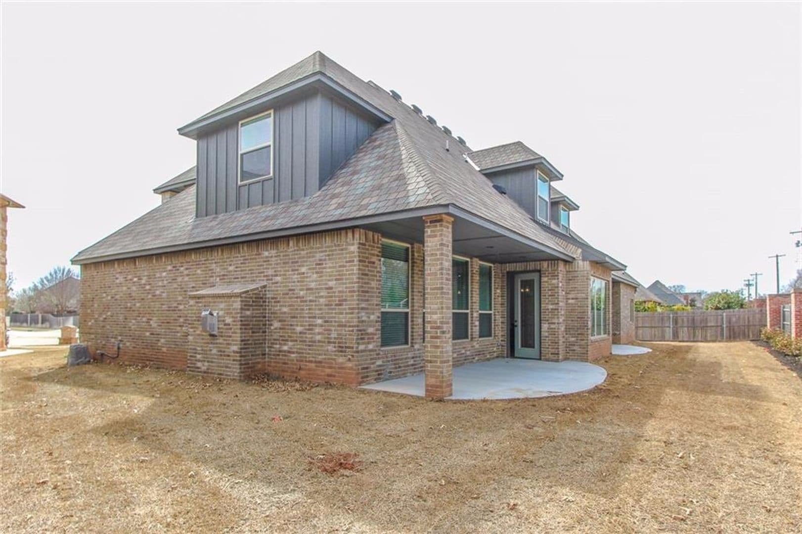 Norman House: 4001 Sam Gordon Drive