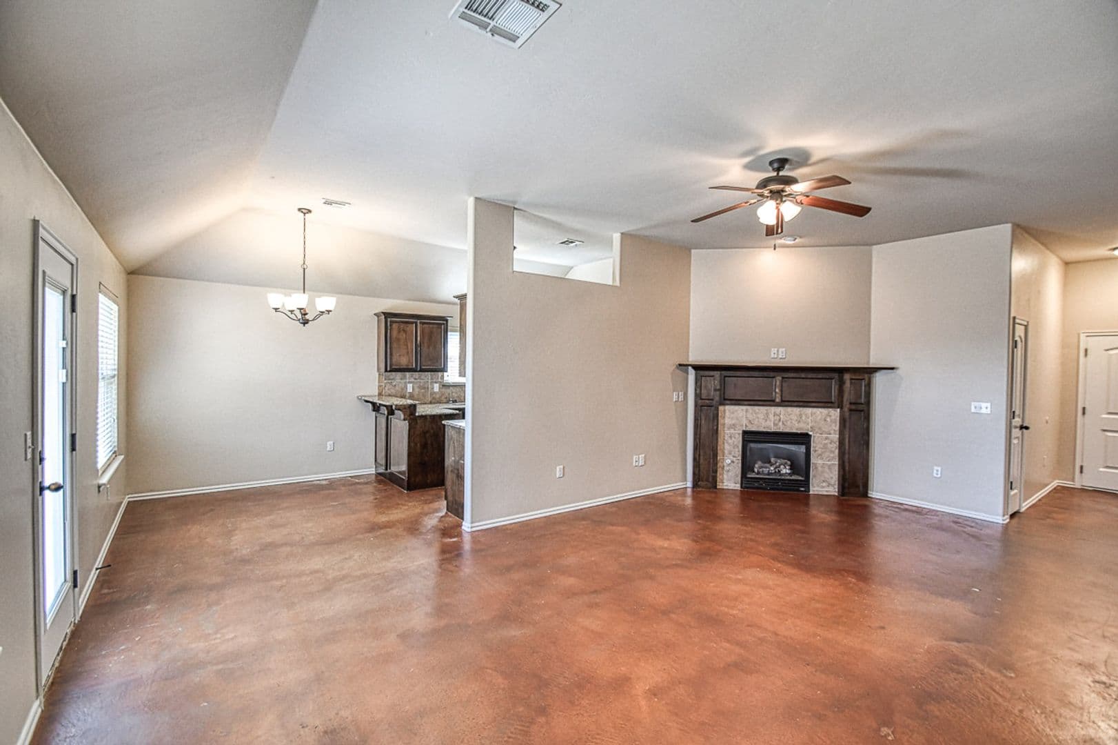 Moore House: 1004 Ridgeway