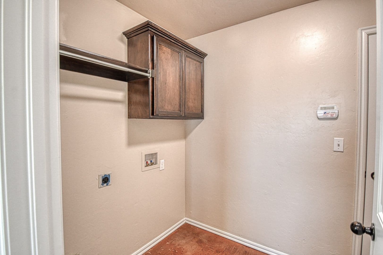 Moore House: 1004 Ridgeway
