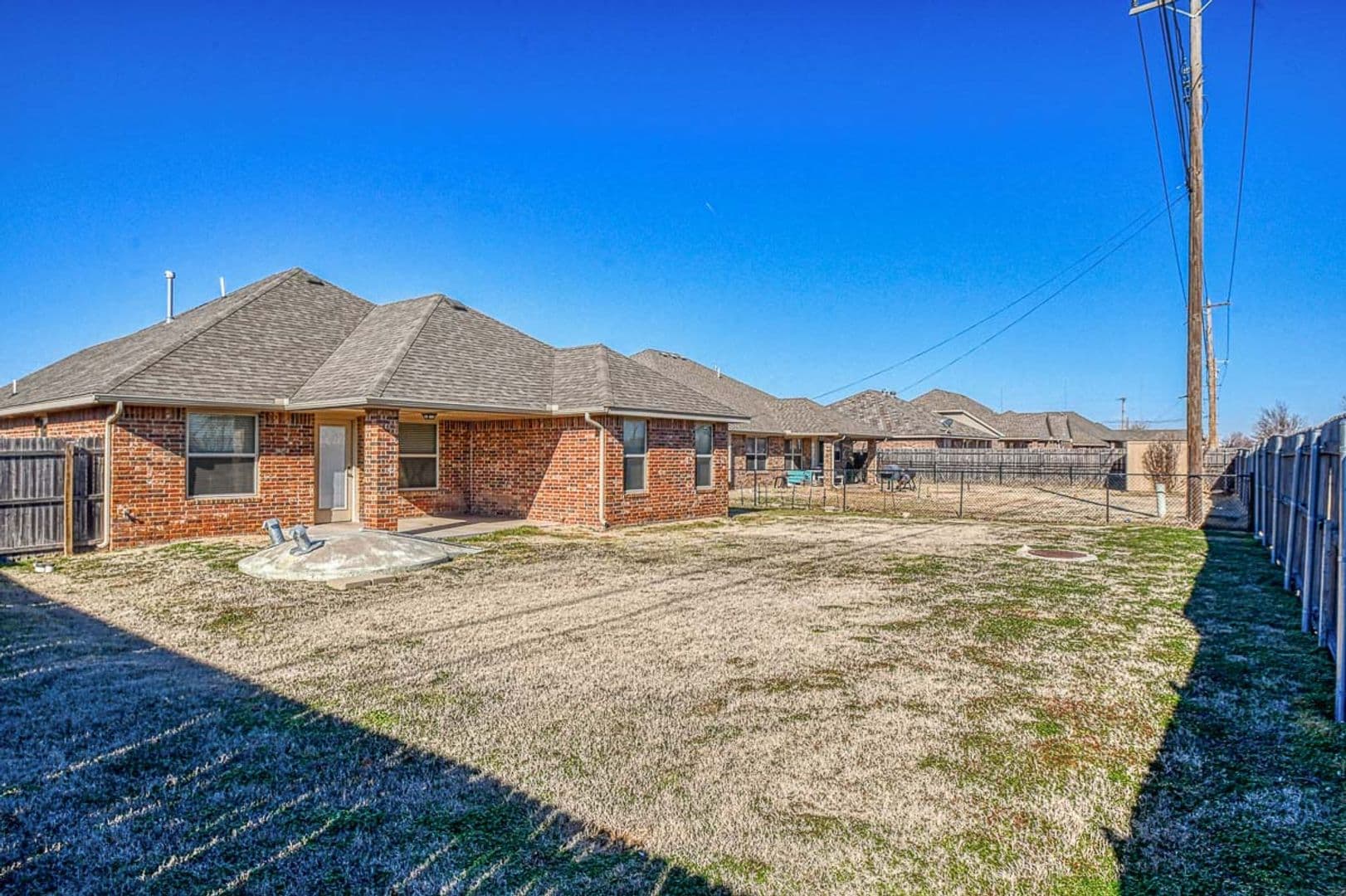 Moore House: 1004 Ridgeway