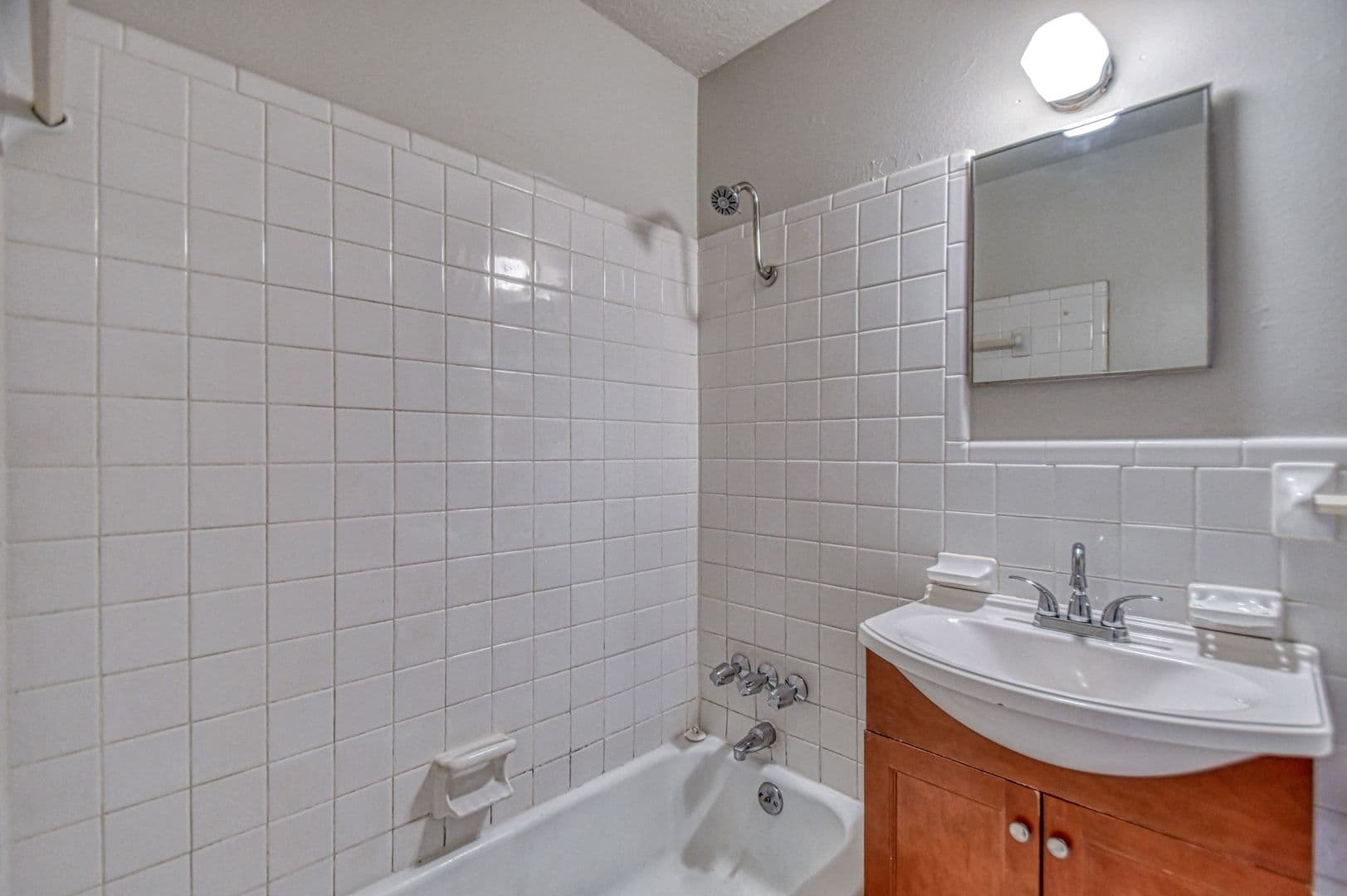 Norman Apartment: 711 Jenkins Ave