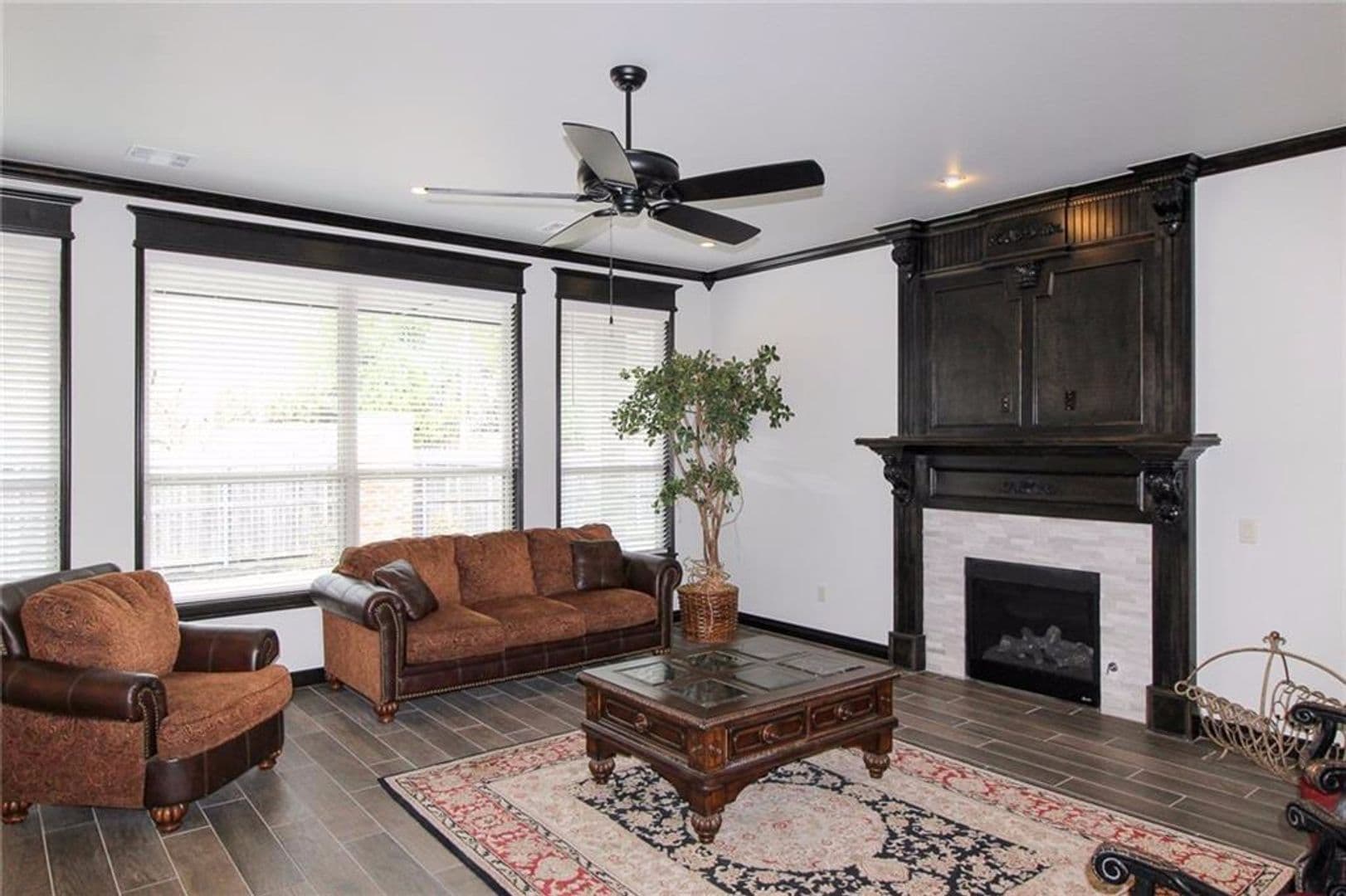 Norman House: 4001 Sam Gordon Drive