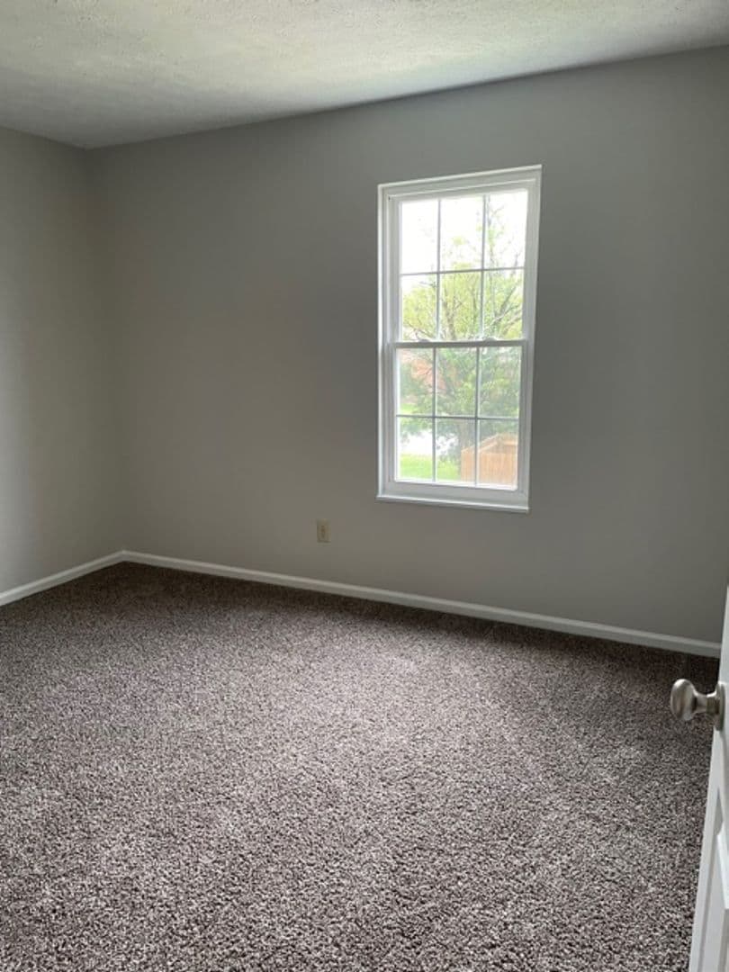Radcliff House: 409 Shelby Ave #4