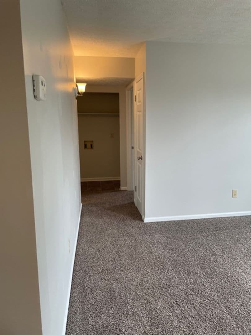 Radcliff House: 409 Shelby Ave #4