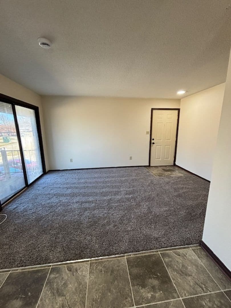 Elizabethtown Apartment: 100 Governor's Ct.