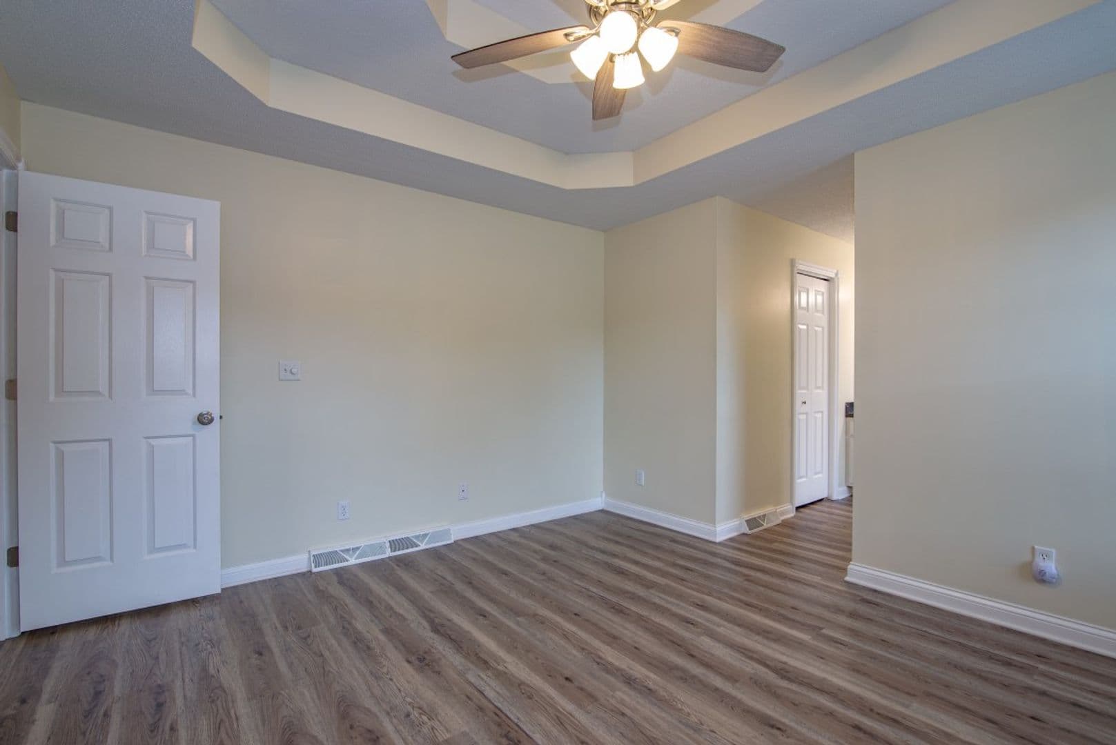 Elizabethtown House: 426 Ridgecrest Road