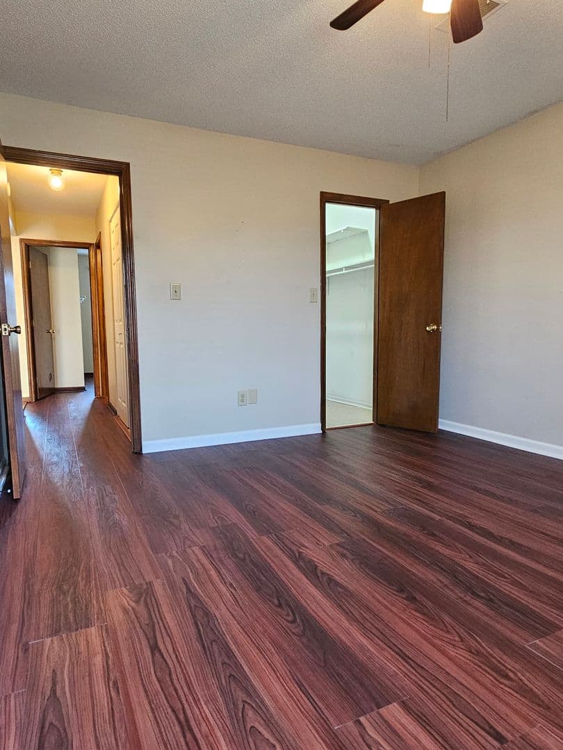 Radcliff House: 508 Independence Court