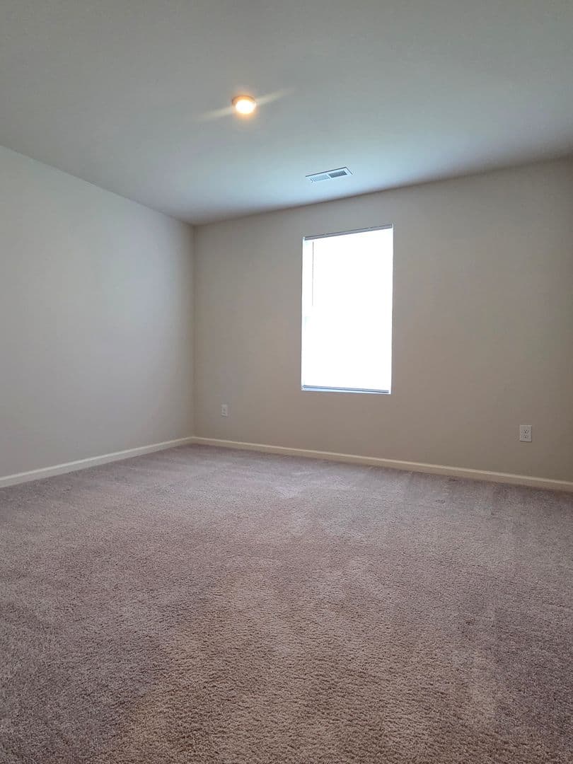 Elizabethtown House: 132 Elegance Way