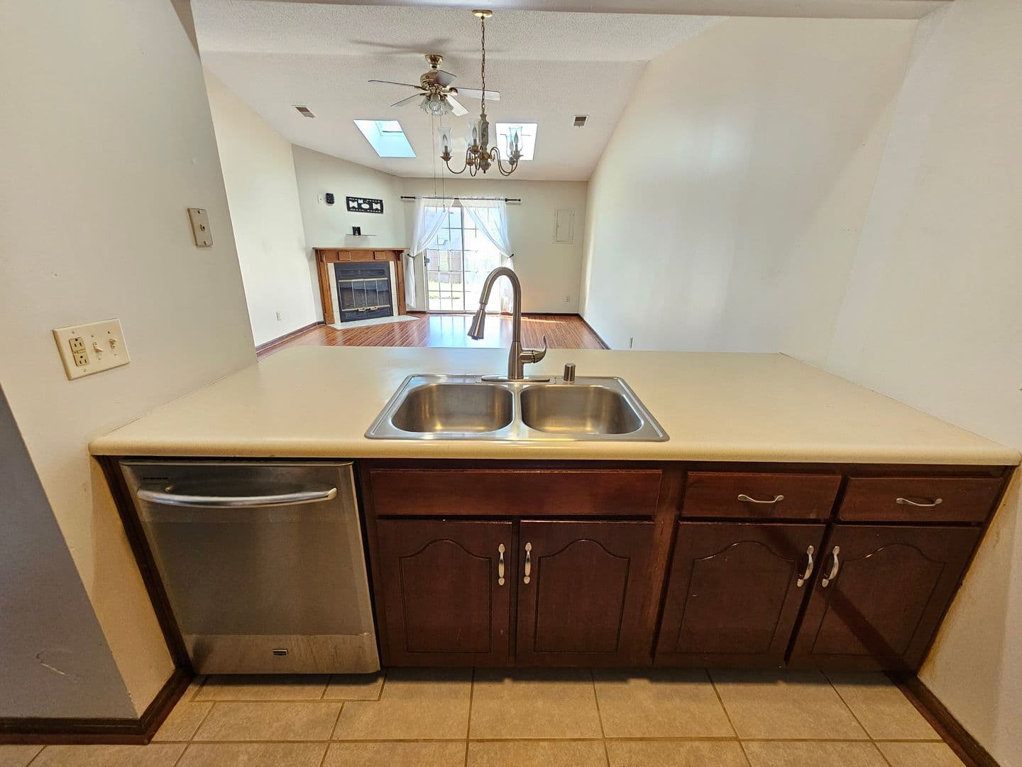Radcliff House: 508 Independence Court