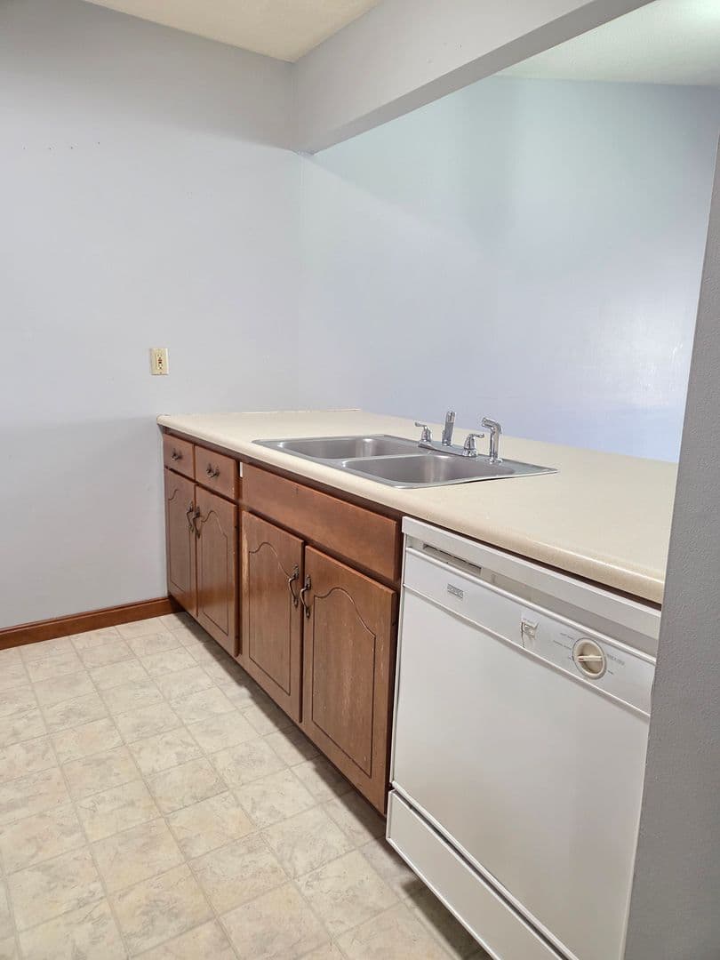 Radcliff House: 629 Potomac Court