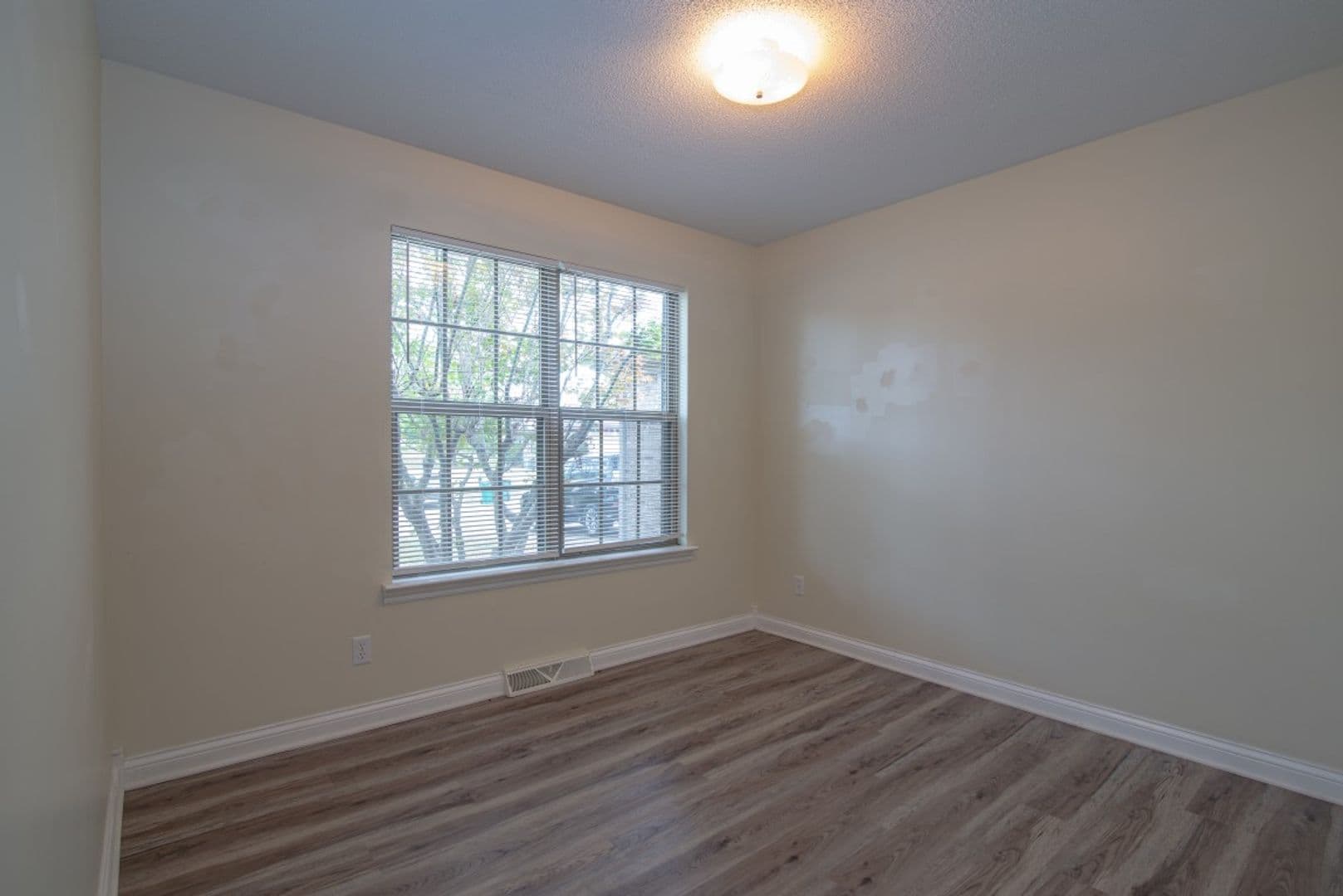 Elizabethtown House: 426 Ridgecrest Road
