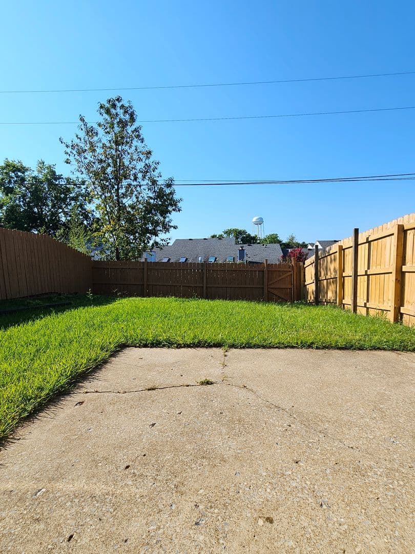Radcliff House: 508 Independence Court