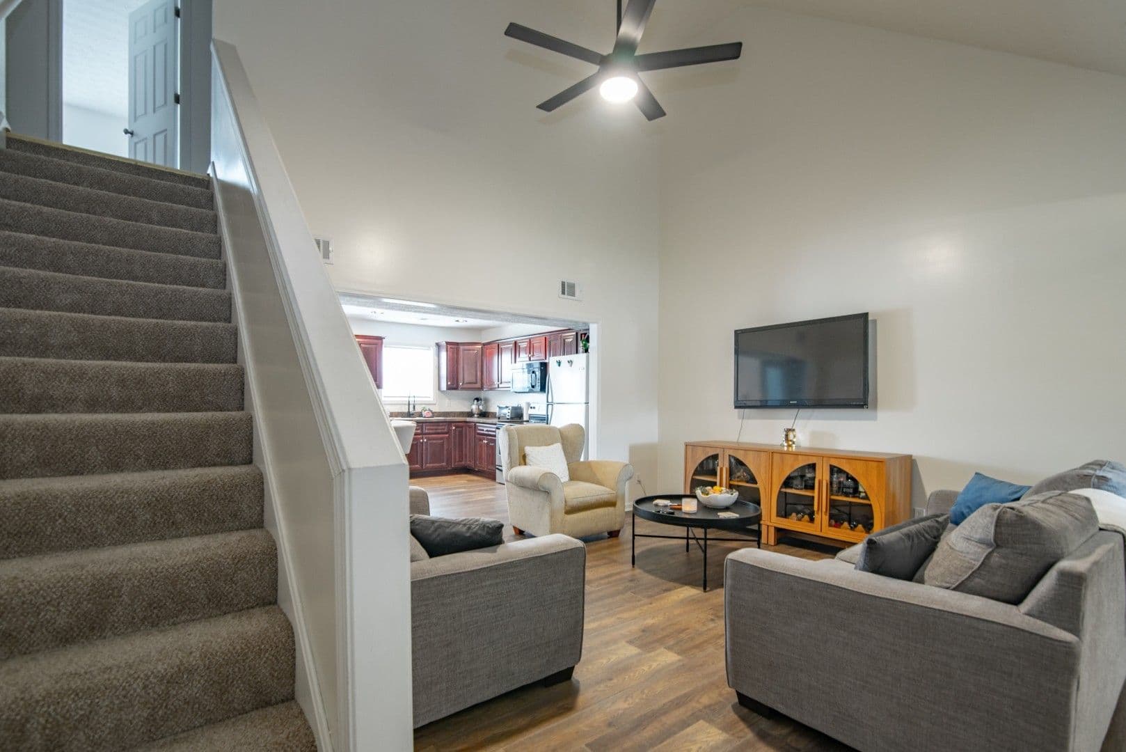 Vine Grove House: 114 Twin Lakes Drive