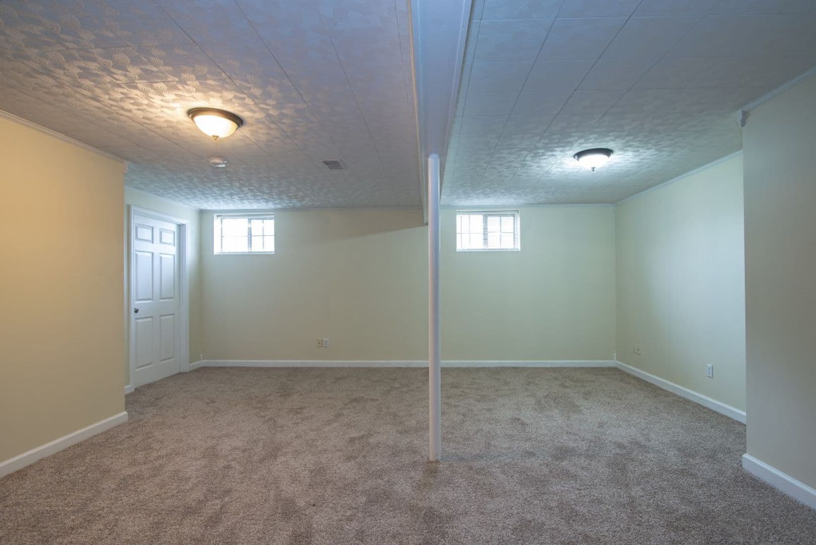 Elizabethtown House: 426 Ridgecrest Road