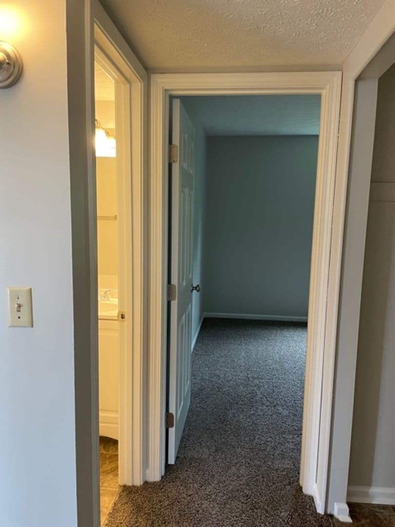 Radcliff House: 409 Shelby Ave #4