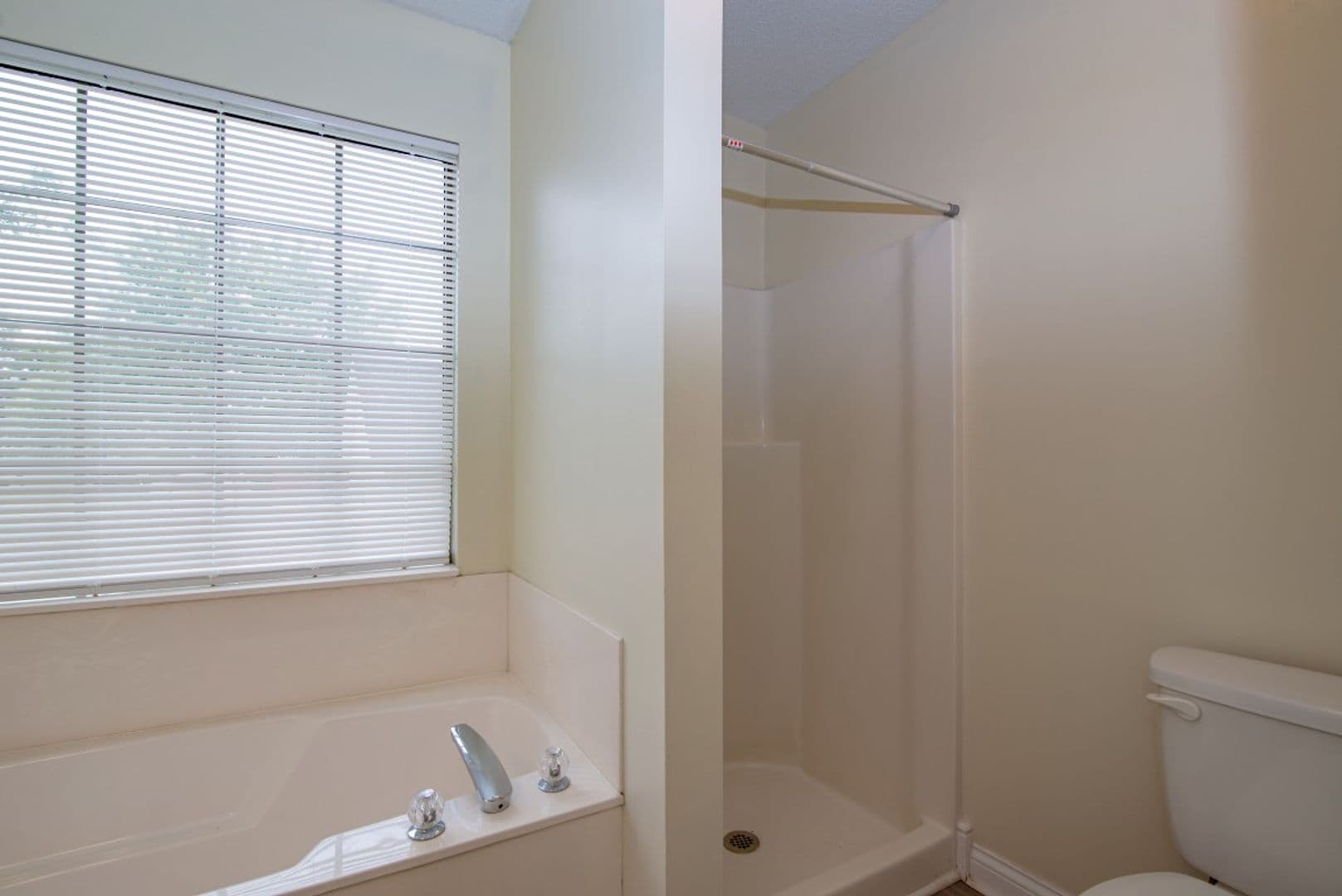 Elizabethtown House: 426 Ridgecrest Road