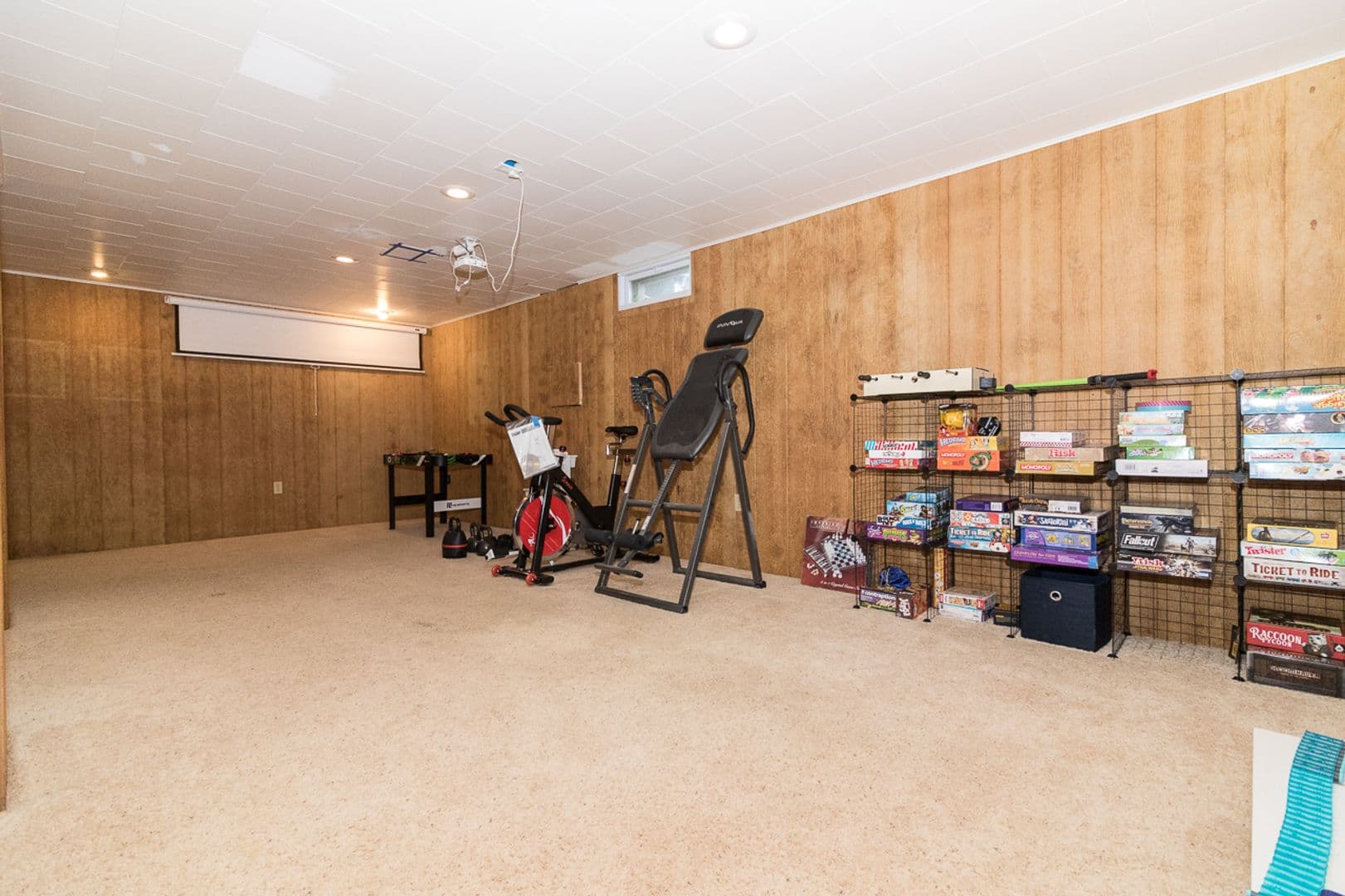 Rineyville House: 171 Sierra Drive