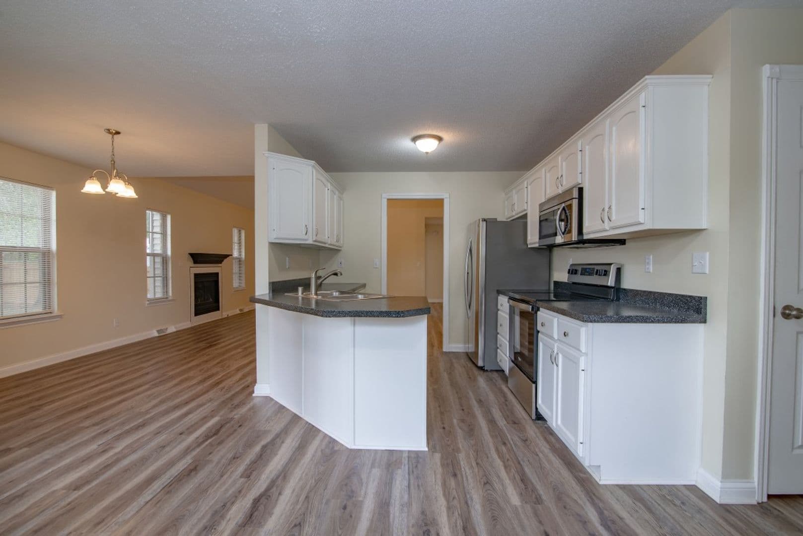 Elizabethtown House: 426 Ridgecrest Road