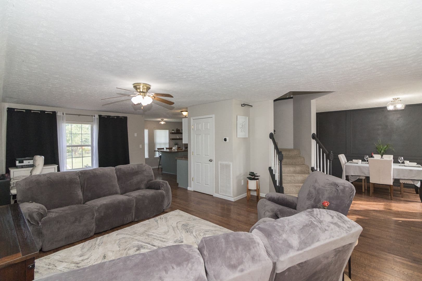 Rineyville House: 171 Sierra Drive