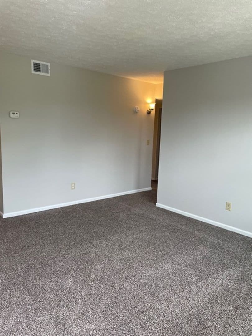 Radcliff House: 409 Shelby Ave #4