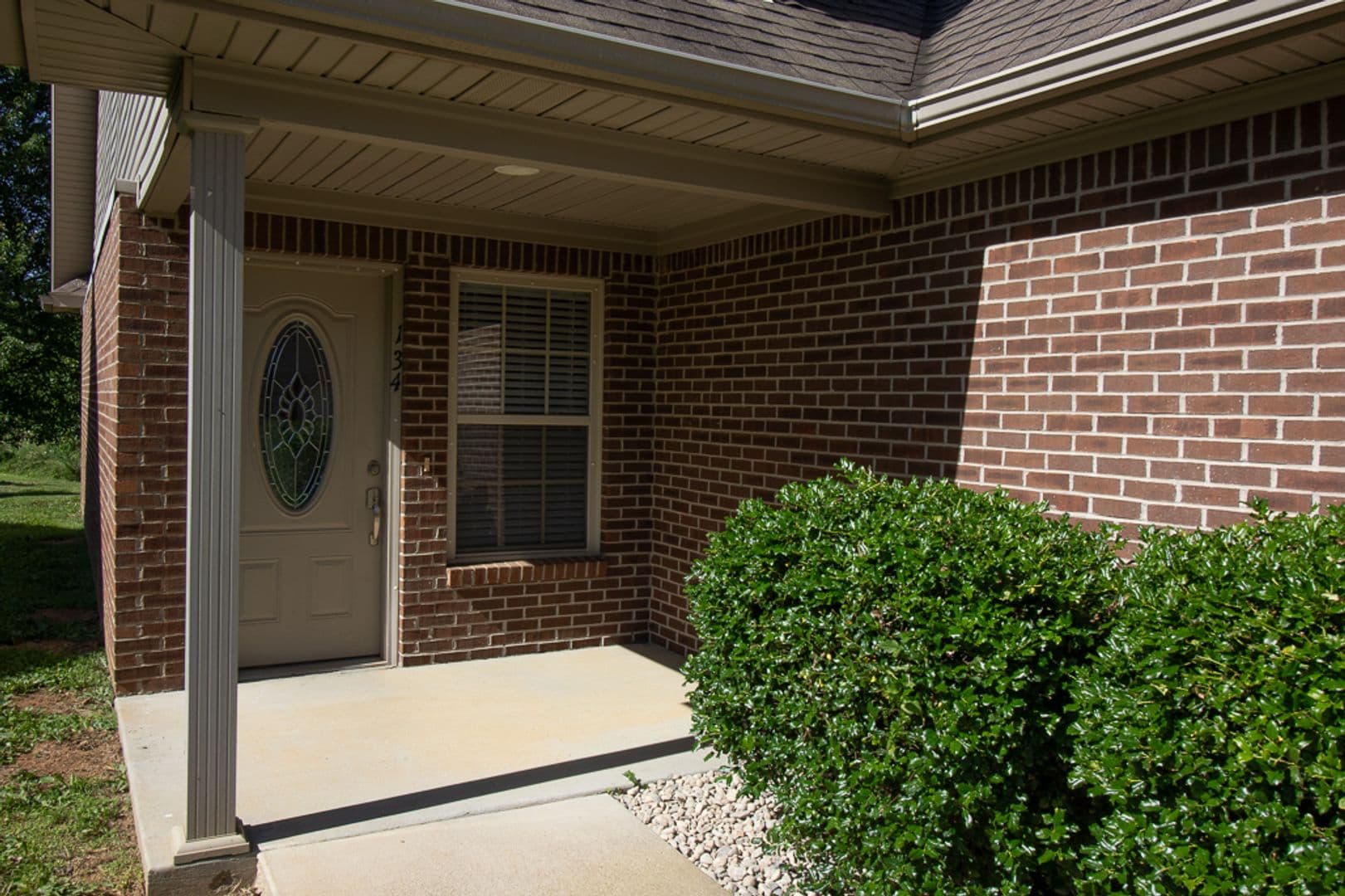 Vine Grove House: 134 Twin Lakes Drive