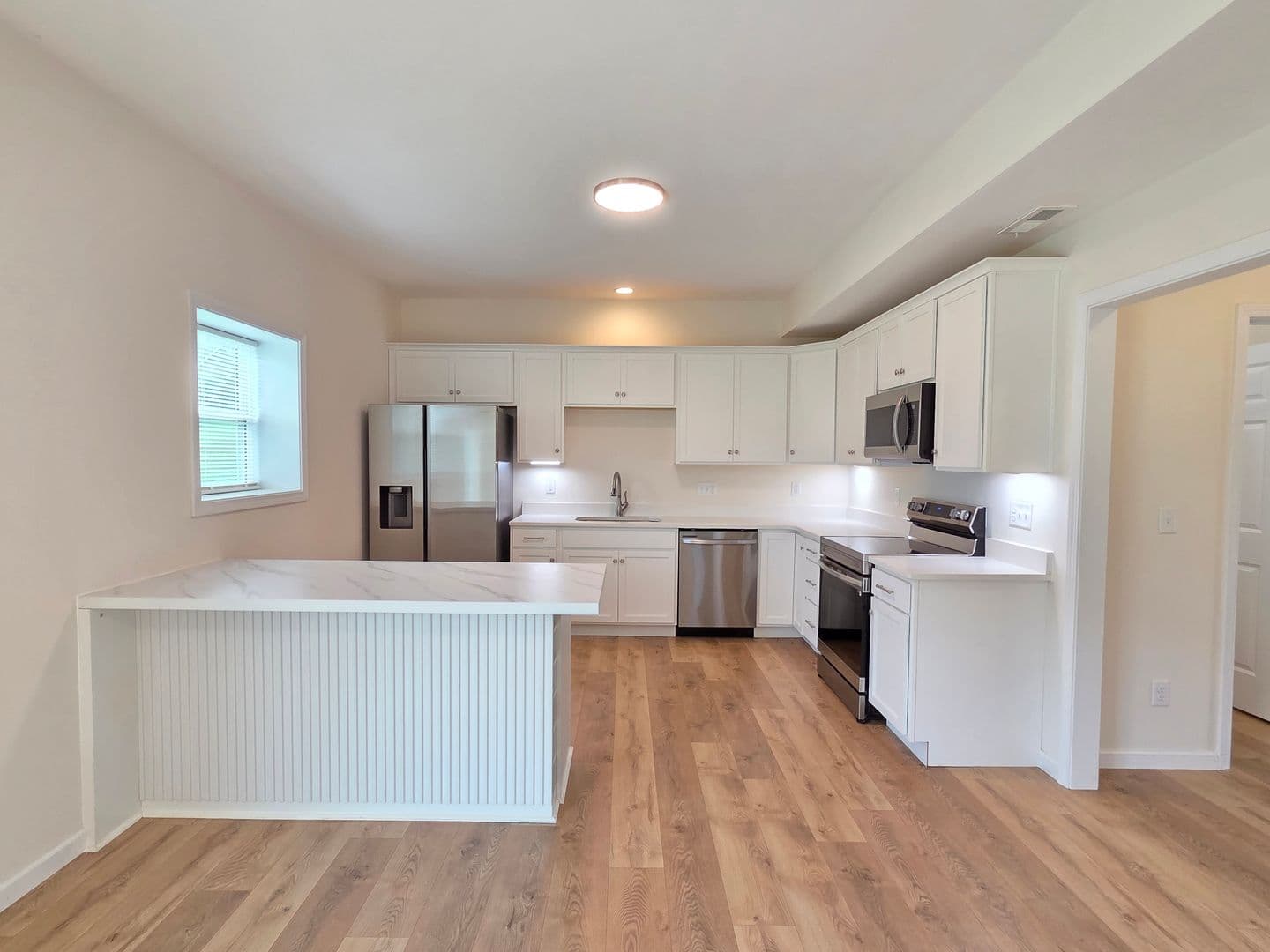 Elizabethtown House: 126 Alumni Drive