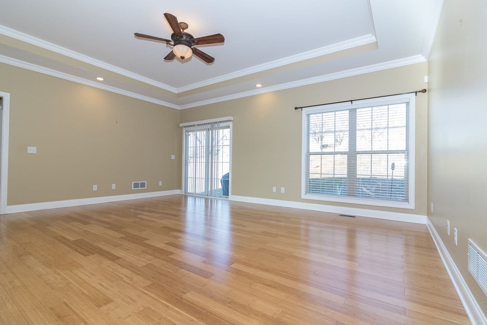 Vine Grove House: 114 Lowball Lane