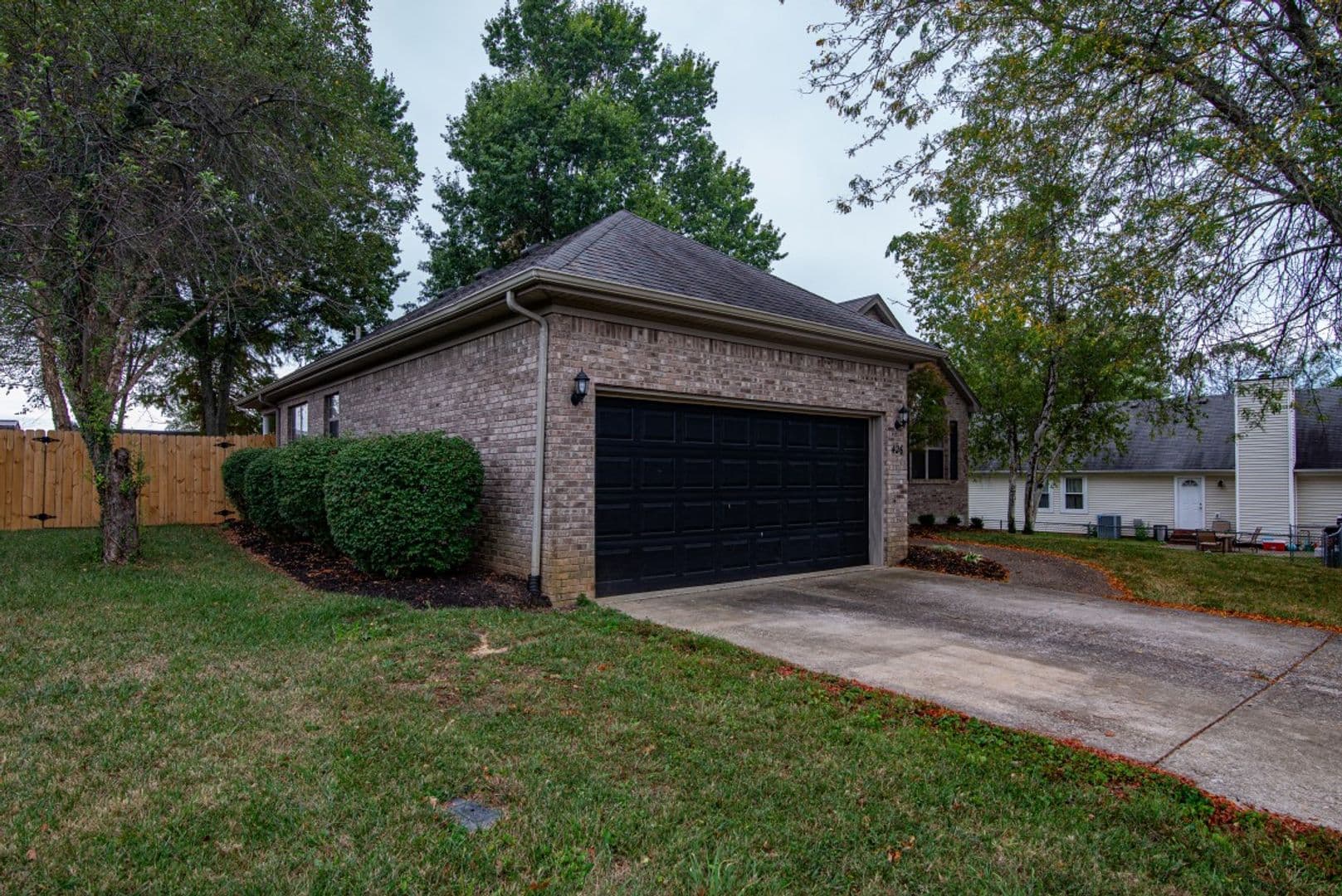 Elizabethtown House: 426 Ridgecrest Road