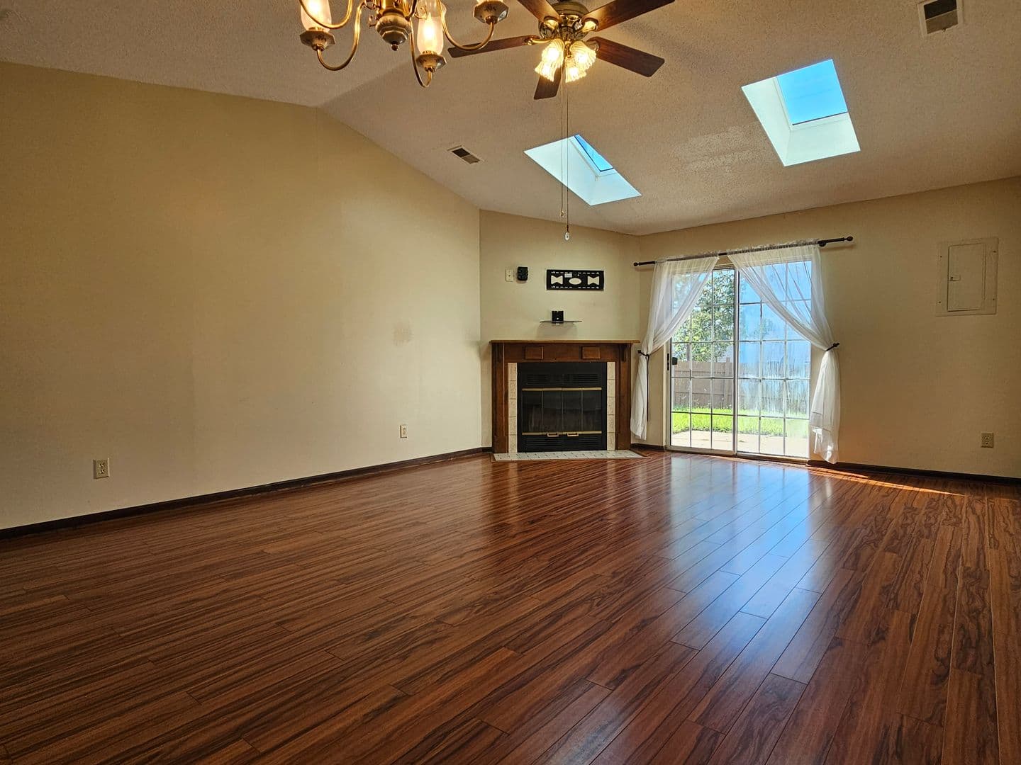 Radcliff House: 508 Independence Court