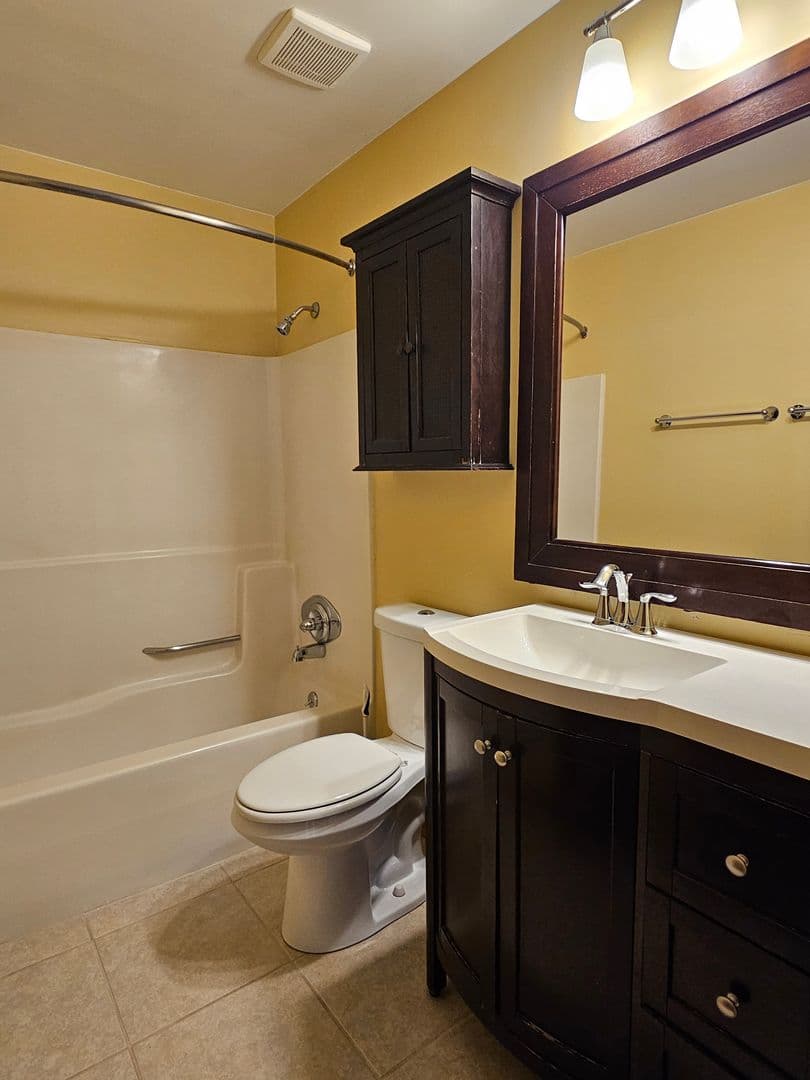 Radcliff House: 508 Independence Court
