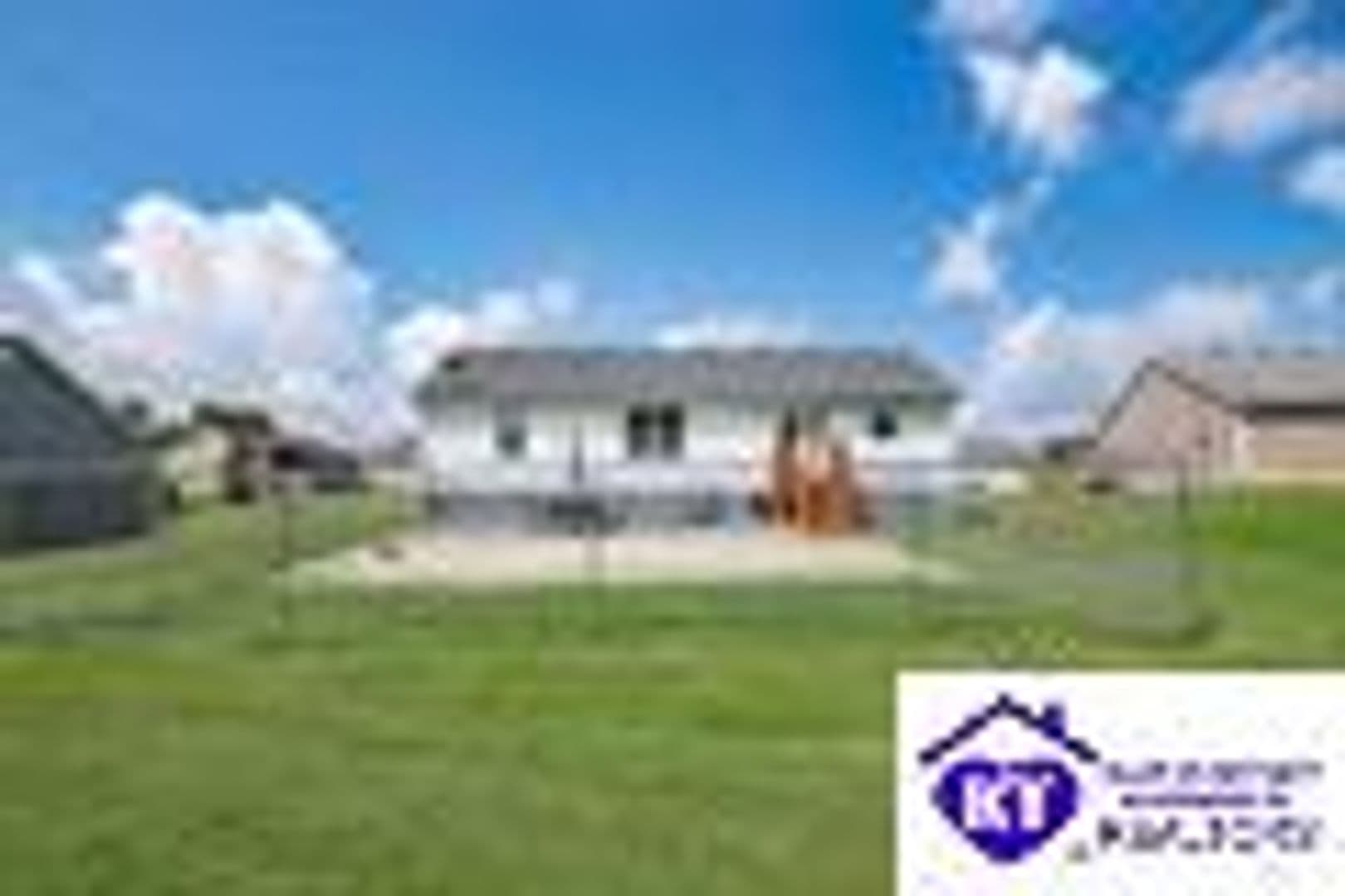 Radcliff House: 520 University Drive