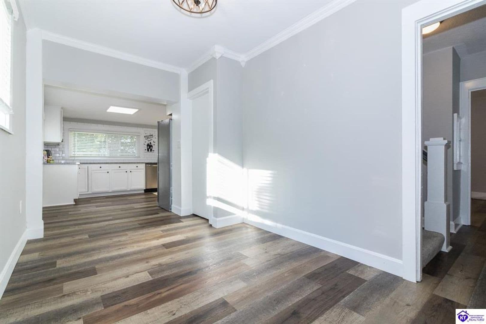 Vine Grove House: 307 Central Avenue