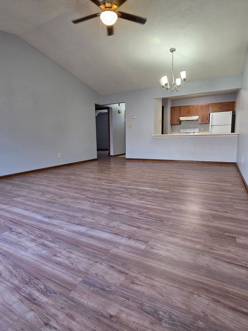Radcliff House: 629 Potomac Court