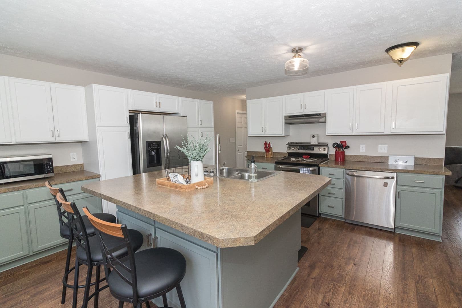 Rineyville House: 171 Sierra Drive