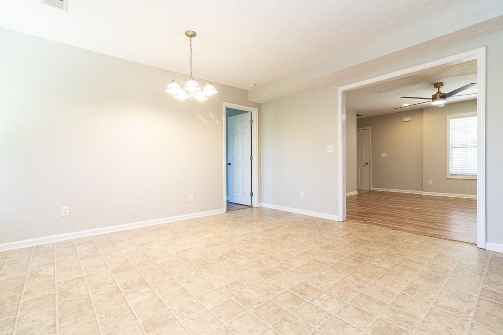 Vine Grove House: 134 Twin Lakes Drive