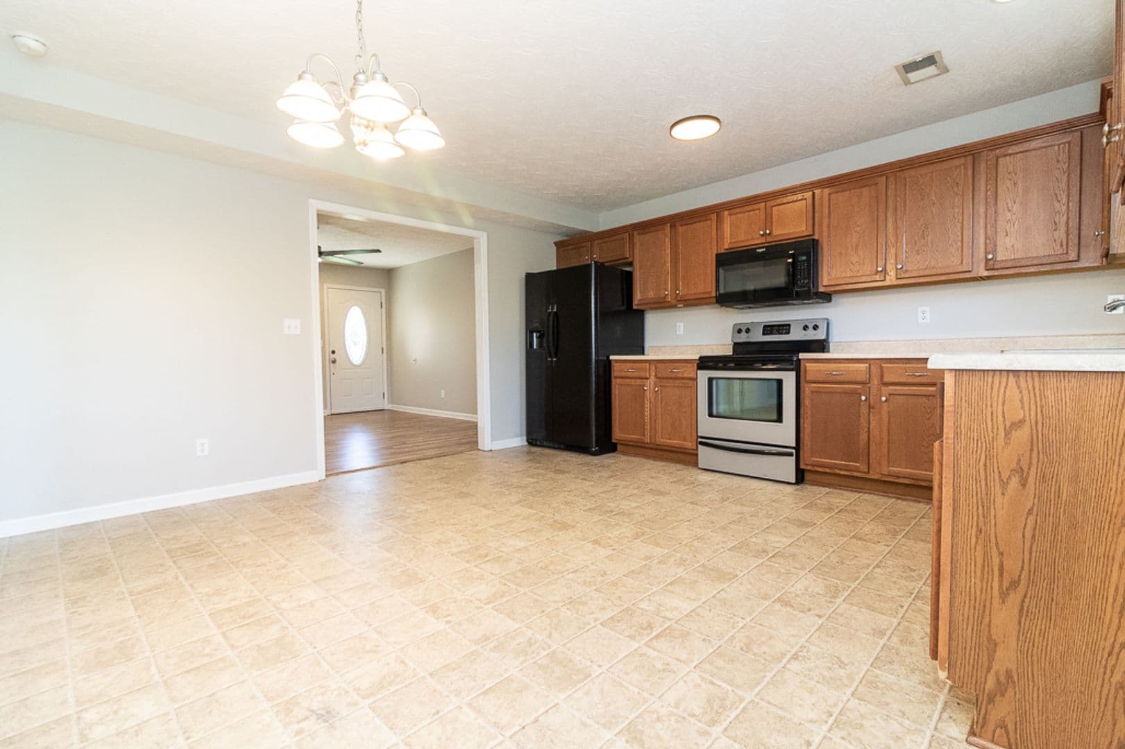 Vine Grove House: 134 Twin Lakes Drive