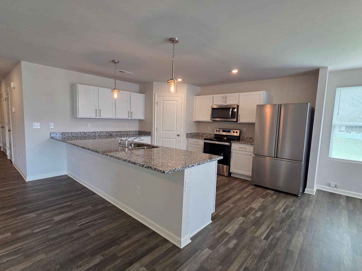 Elizabethtown House: 132 Elegance Way