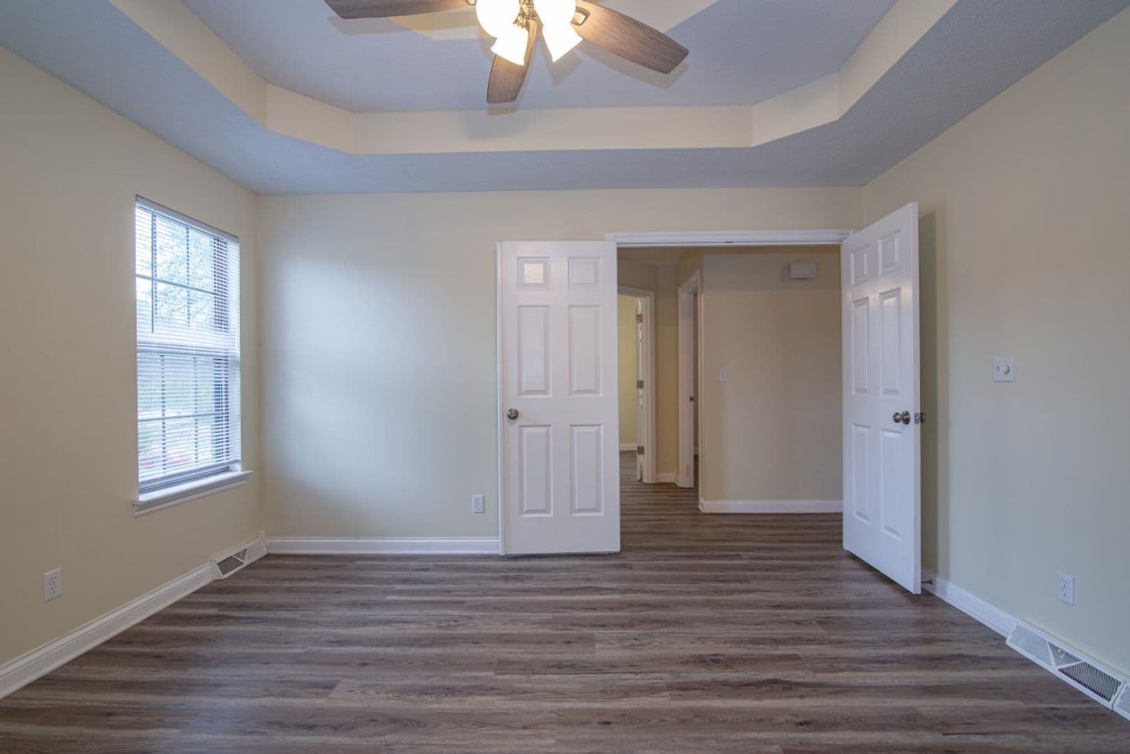 Elizabethtown House: 426 Ridgecrest Road