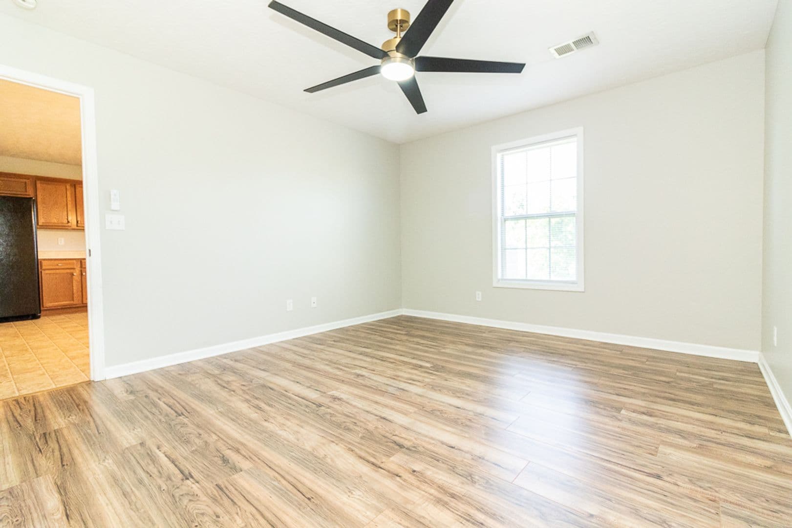 Vine Grove House: 134 Twin Lakes Drive