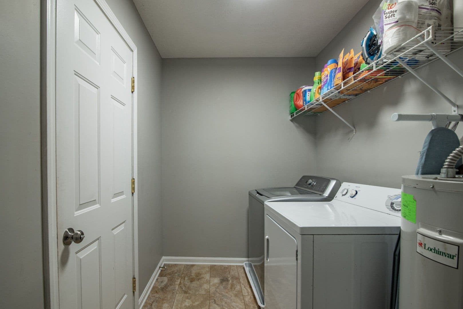 Vine Grove House: 114 Twin Lakes Drive