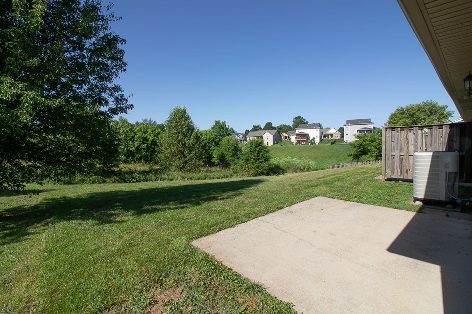 Vine Grove House: 134 Twin Lakes Drive