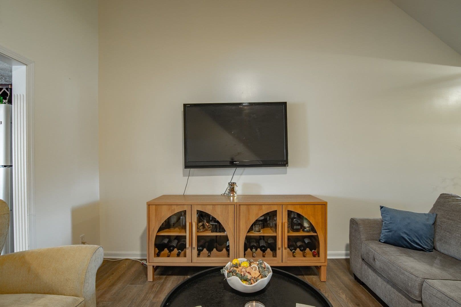 Vine Grove House: 114 Twin Lakes Drive