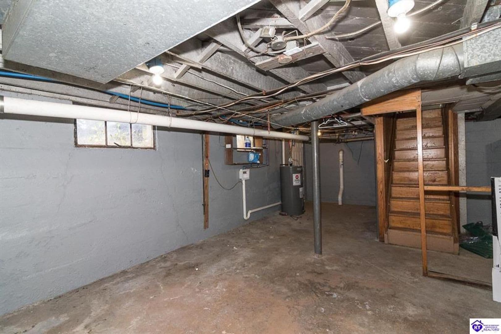 Vine Grove House: 307 Central Avenue